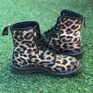 Vintage Leopard Dr. Martens UK 6 US 8
